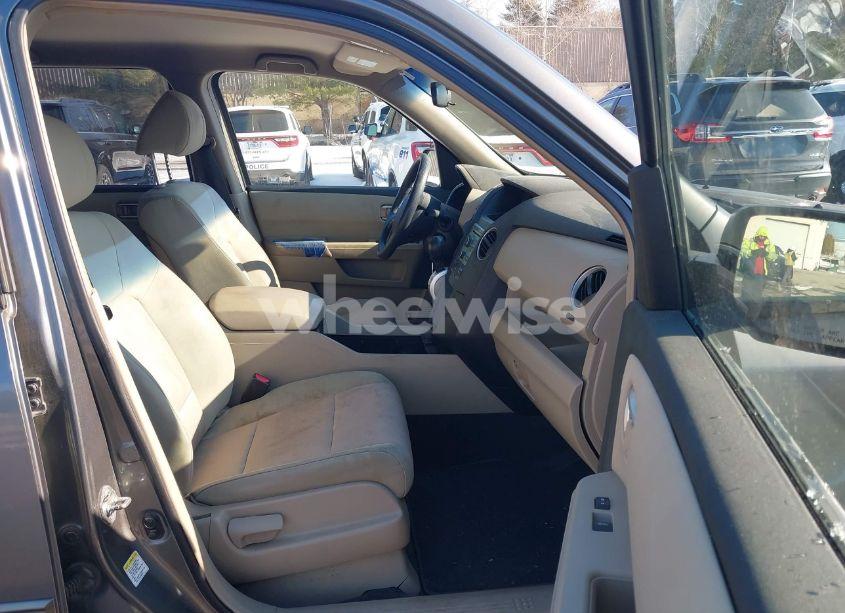 Photo 5 of 2009 Honda Pilot EX (VIN 5FNYF48489B004571)