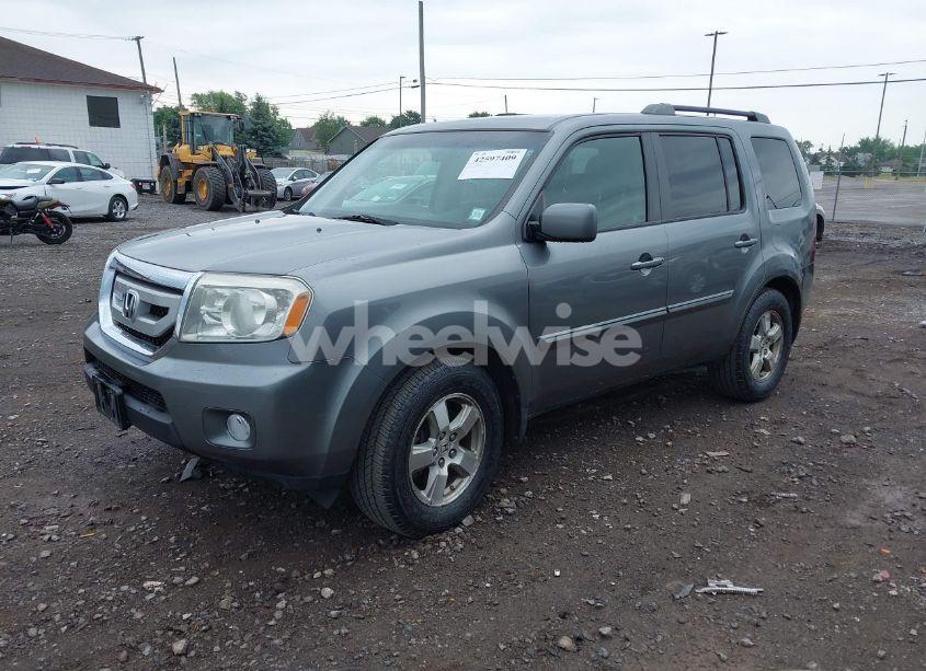 Photo 2 of 2009 Honda Pilot EX (VIN 5FNYF48489B025548)