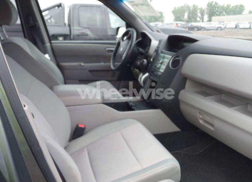 Photo 5 of 2009 Honda Pilot EX (VIN 5FNYF48489B025548)