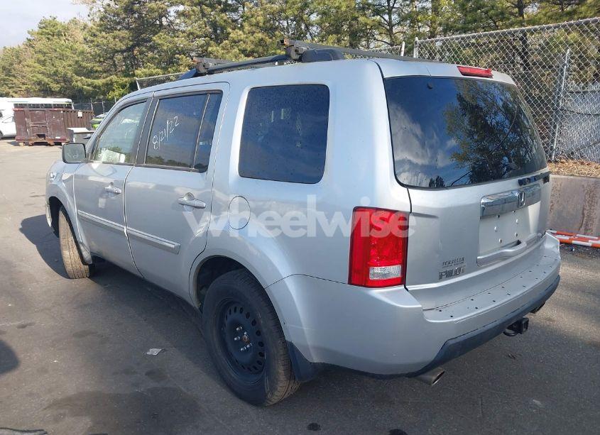 Photo 3 of 2009 Honda Pilot EX (VIN 5FNYF484X9B030881)