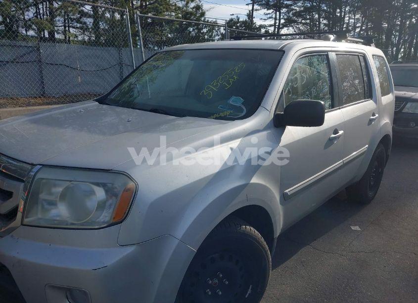 Photo 6 of 2009 Honda Pilot EX (VIN 5FNYF484X9B030881)