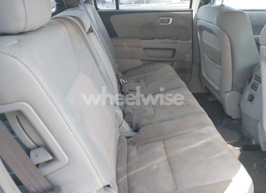 Photo 8 of 2009 Honda Pilot EX (VIN 5FNYF484X9B030881)