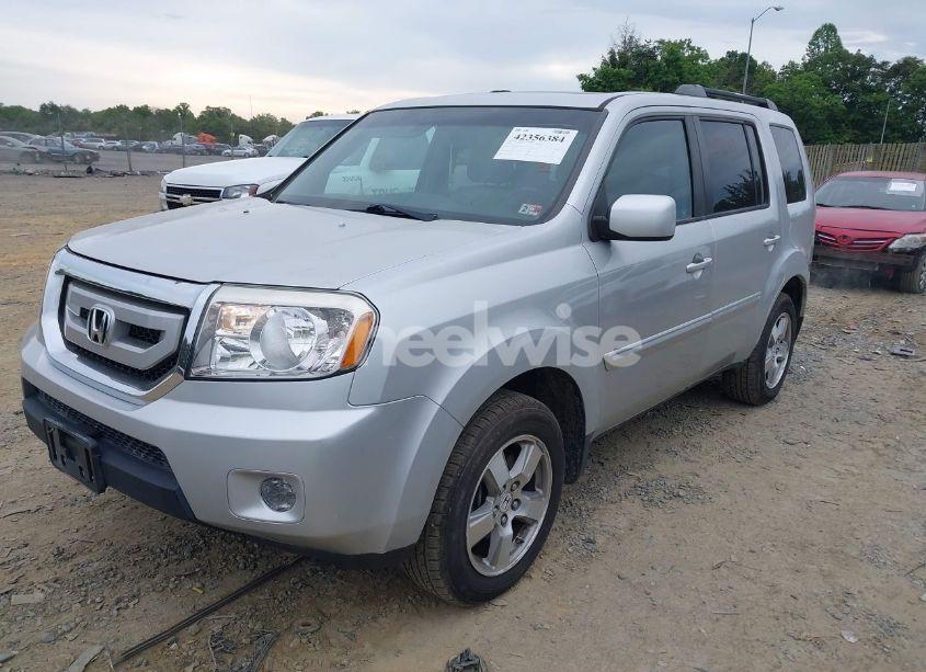Photo 2 of 2009 Honda Pilot EX-L (VIN 5FNYF48509B002712)