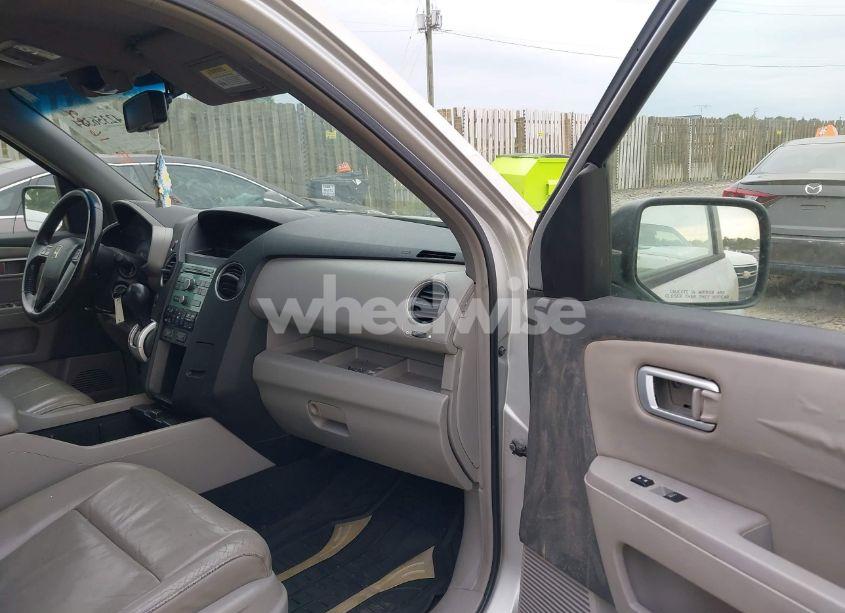 Photo 5 of 2009 Honda Pilot EX-L (VIN 5FNYF48509B002712)