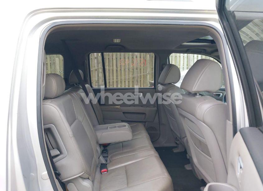 Photo 8 of 2009 Honda Pilot EX-L (VIN 5FNYF48509B002712)