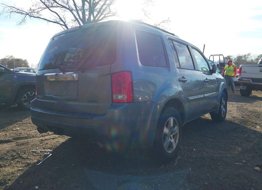 Photo 4 of 2009 Honda Pilot EX-L (VIN 5FNYF48509B034270)