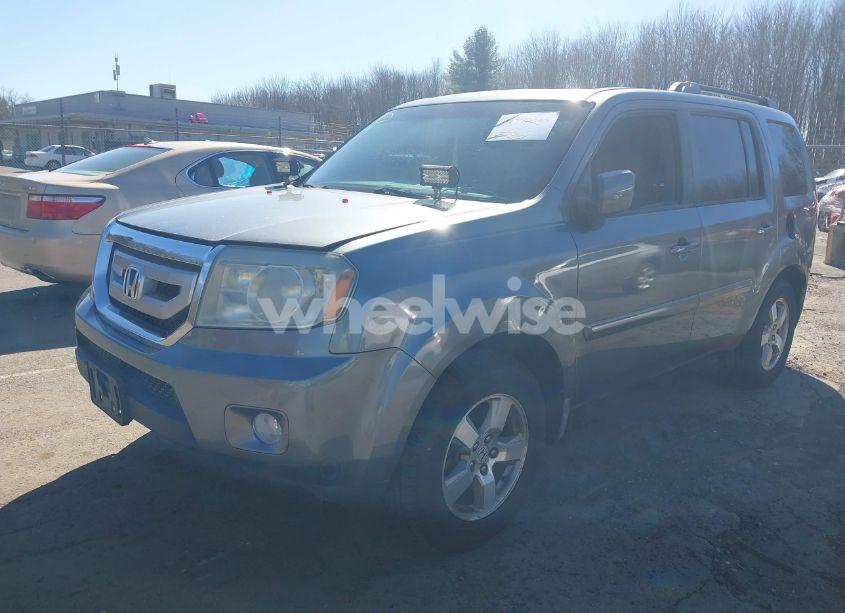 Photo 2 of 2009 Honda Pilot EX-L (VIN 5FNYF48509B042188)