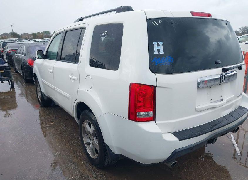 Photo 3 of 2009 Honda Pilot EX-L (VIN 5FNYF48529B012657)