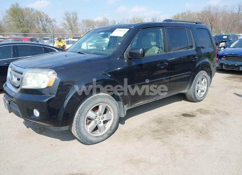 Photo 2 of 2009 Honda Pilot EX-L (VIN 5FNYF48529B035128)