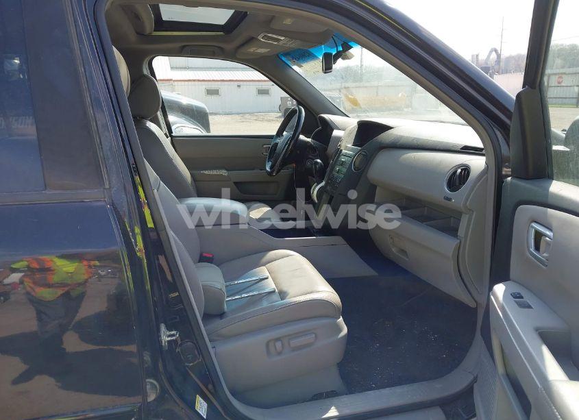 Photo 5 of 2009 Honda Pilot EX-L (VIN 5FNYF48529B035128)