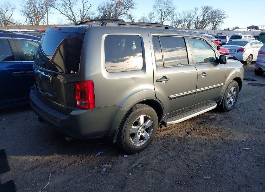 Photo 4 of 2009 Honda Pilot EX-L (VIN 5FNYF48539B002980)