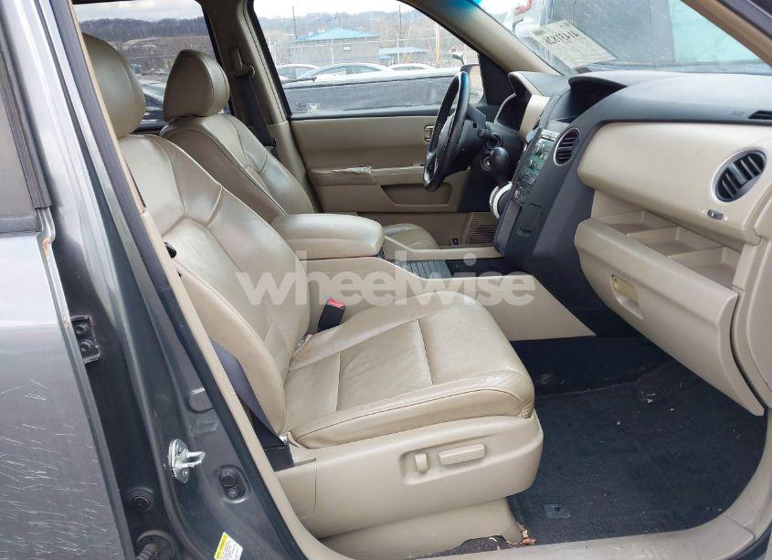 Photo 5 of 2009 Honda Pilot EX-L (VIN 5FNYF48569B001094)