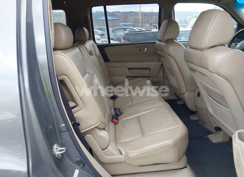 Photo 8 of 2009 Honda Pilot EX-L (VIN 5FNYF48569B001094)