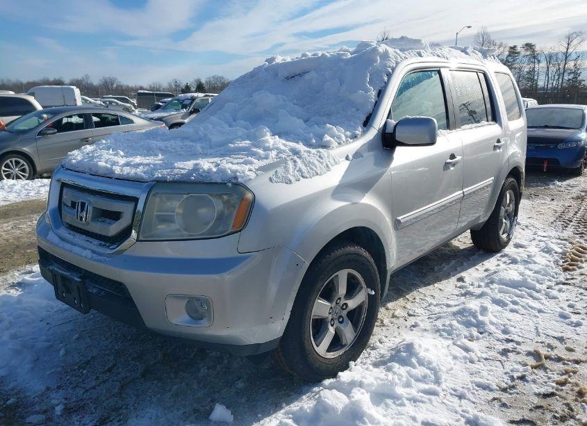 Photo 2 of 2009 Honda Pilot EX-L (VIN 5FNYF48579B017935)
