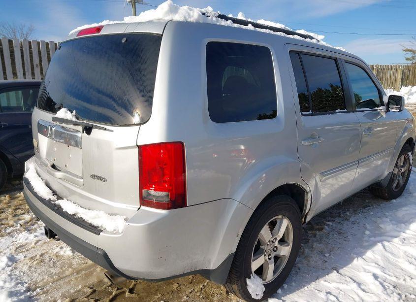 Photo 4 of 2009 Honda Pilot EX-L (VIN 5FNYF48579B017935)