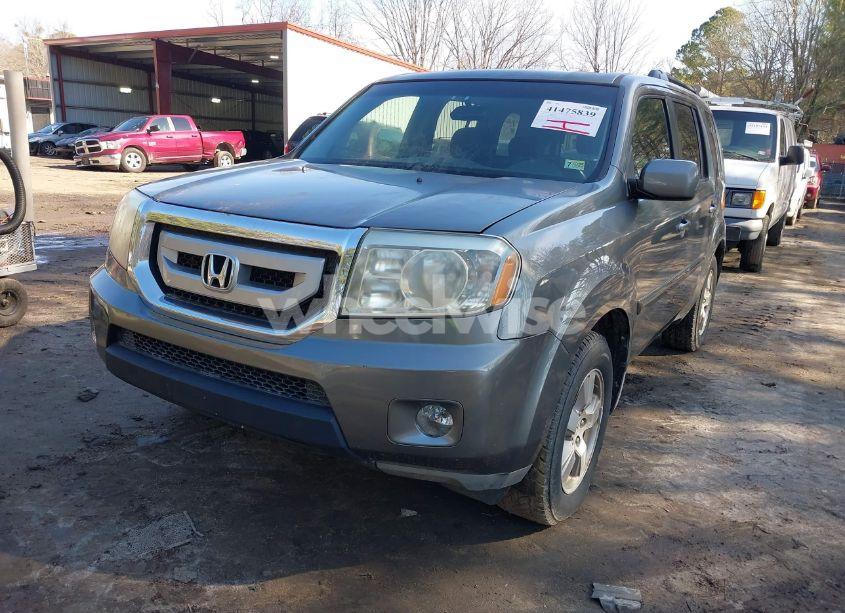 Photo 2 of 2009 Honda Pilot EX-L (VIN 5FNYF48579B019992)