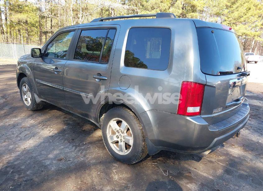 Photo 3 of 2009 Honda Pilot EX-L (VIN 5FNYF48579B019992)