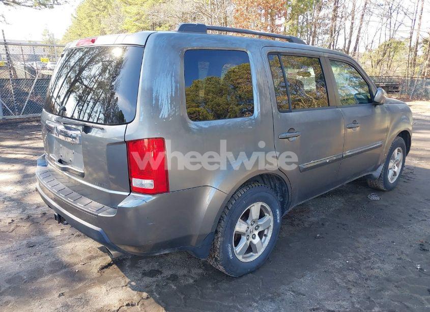 Photo 4 of 2009 Honda Pilot EX-L (VIN 5FNYF48579B019992)