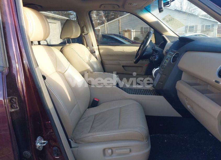 Photo 5 of 2009 Honda Pilot EX-L (VIN 5FNYF48599B052668)