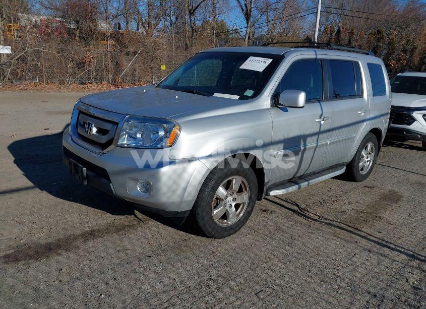 Photo 2 of 2009 Honda Pilot EX-L (VIN 5FNYF48609B030339)