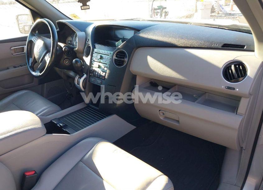 Photo 5 of 2009 Honda Pilot EX-L (VIN 5FNYF48609B030339)