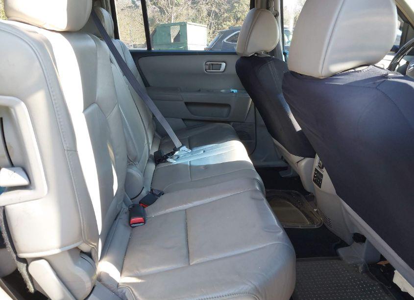 Photo 8 of 2009 Honda Pilot EX-L (VIN 5FNYF48619B015946)