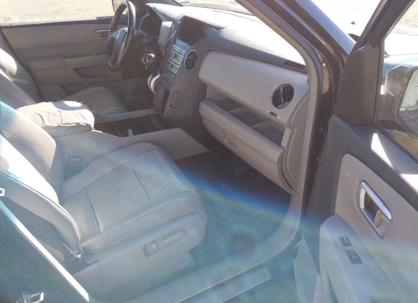 Photo 5 of 2009 Honda Pilot EX-L (VIN 5FNYF48619B047540)