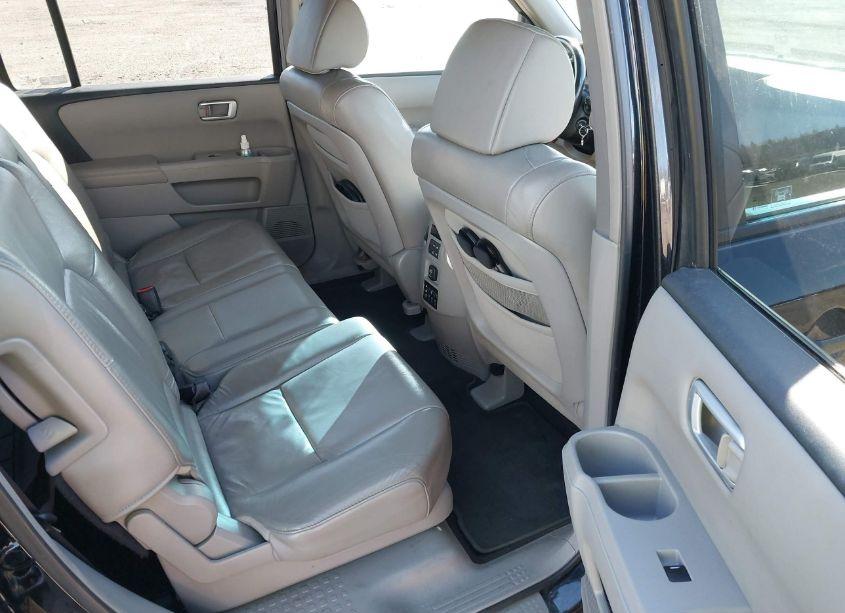 Photo 8 of 2009 Honda Pilot EX-L (VIN 5FNYF48619B047540)