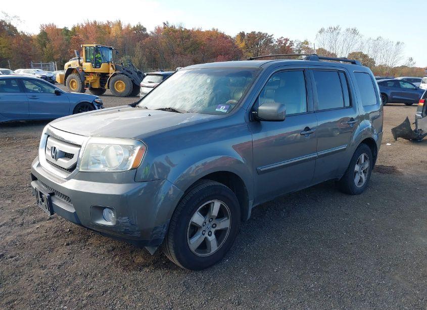 Photo 2 of 2009 Honda Pilot EX-L (VIN 5FNYF48649B017805)