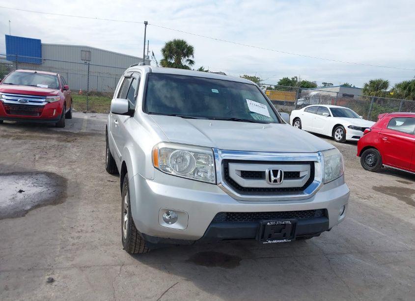 Photo 6 of 2009 Honda Pilot EX-L (VIN 5FNYF48669B026599)