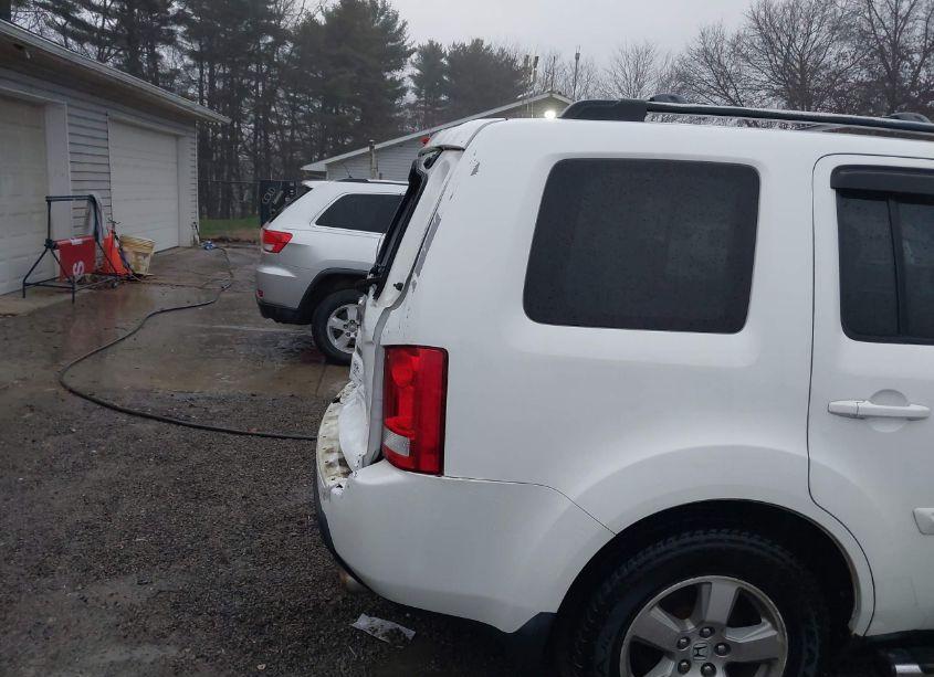 Photo 18 of 2009 Honda Pilot EX-L (VIN 5FNYF48679B011142)