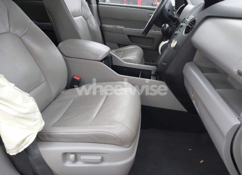 Photo 5 of 2009 Honda Pilot EX-L (VIN 5FNYF48679B019905)