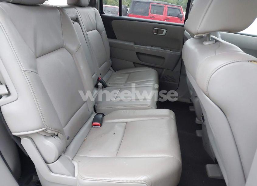 Photo 8 of 2009 Honda Pilot EX-L (VIN 5FNYF48679B019905)