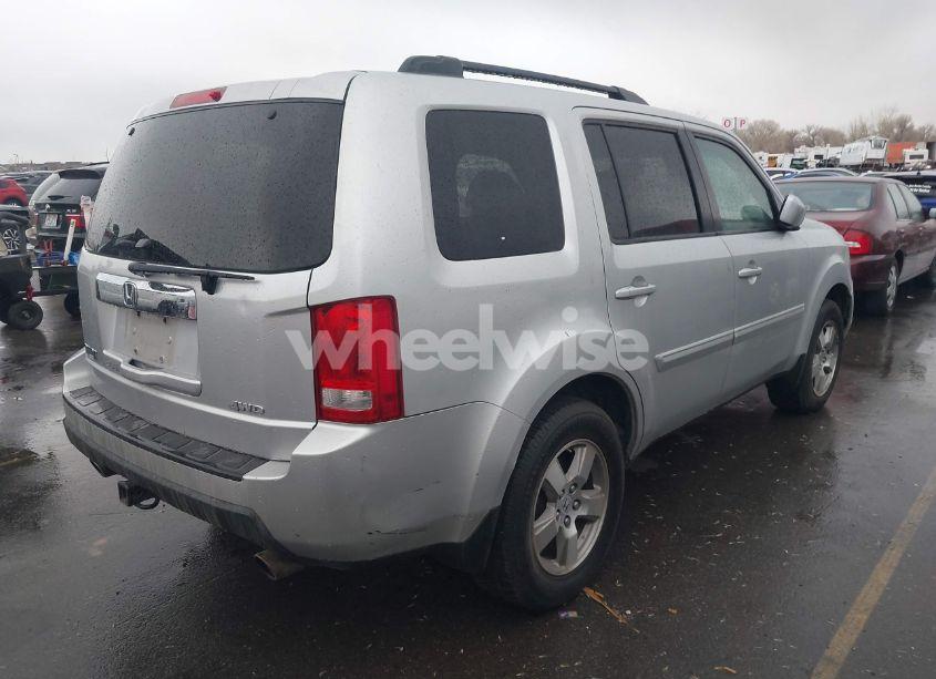 Photo 4 of 2009 Honda Pilot EX-L (VIN 5FNYF48679B038468)