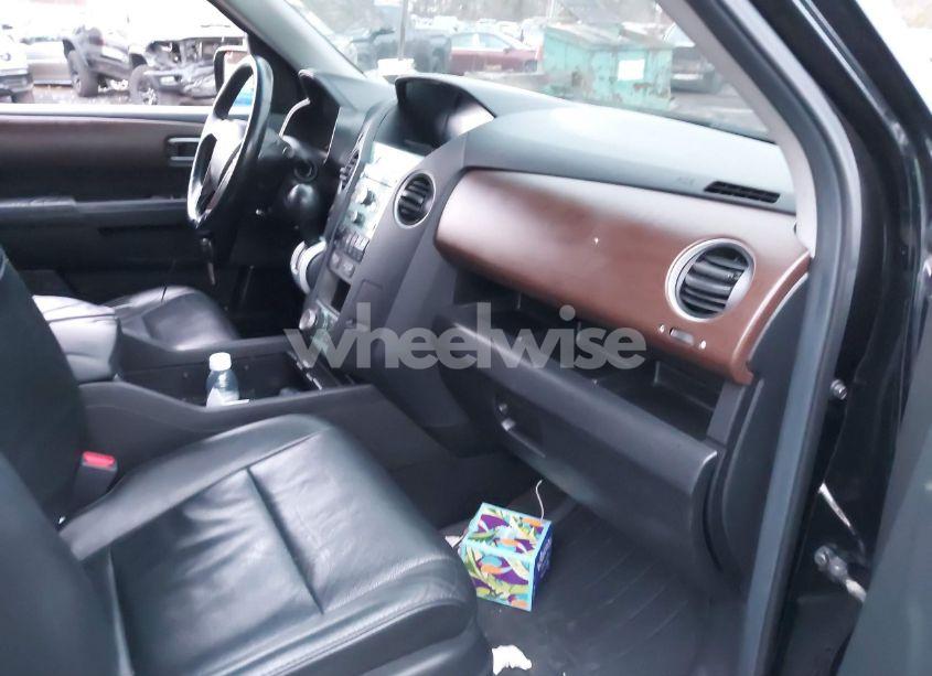 Photo 5 of 2009 Honda Pilot TOURING (VIN 5FNYF48809B055792)