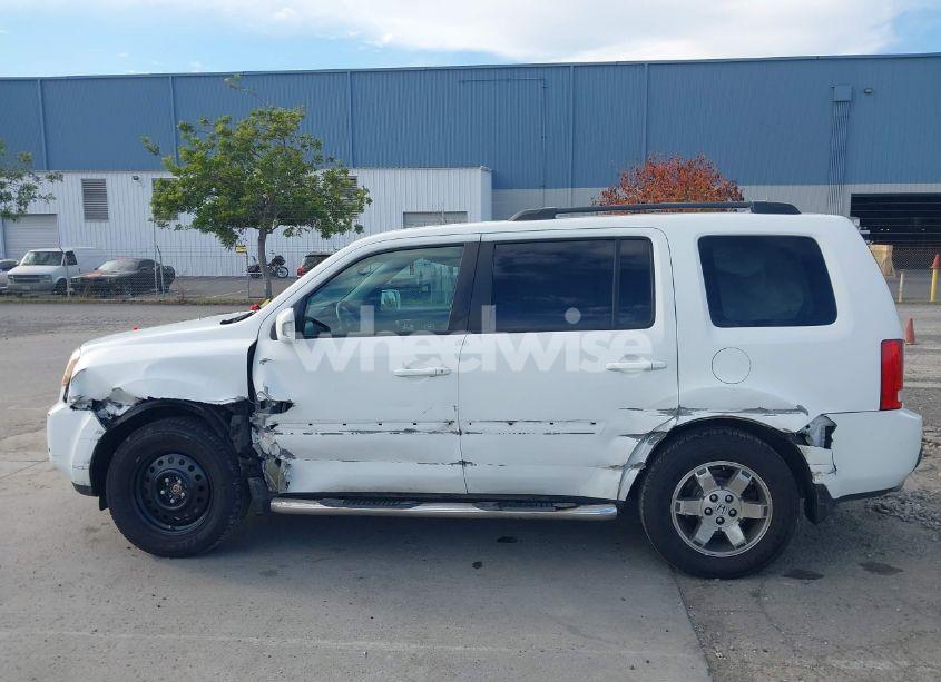 Photo 15 of 2009 Honda Pilot TOURING (VIN 5FNYF48829B021045)