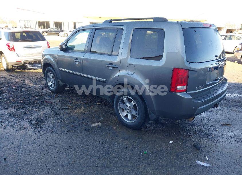 Photo 3 of 2009 Honda Pilot TOURING (VIN 5FNYF48849B014713)