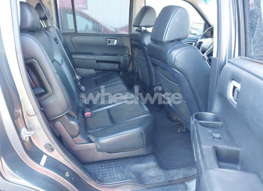 Photo 8 of 2009 Honda Pilot TOURING (VIN 5FNYF48849B014713)