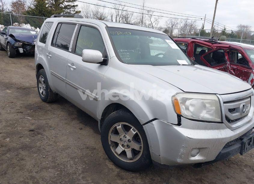 2009 Honda Pilot TOURING (VIN 5FNYF488X9B024579) main photo