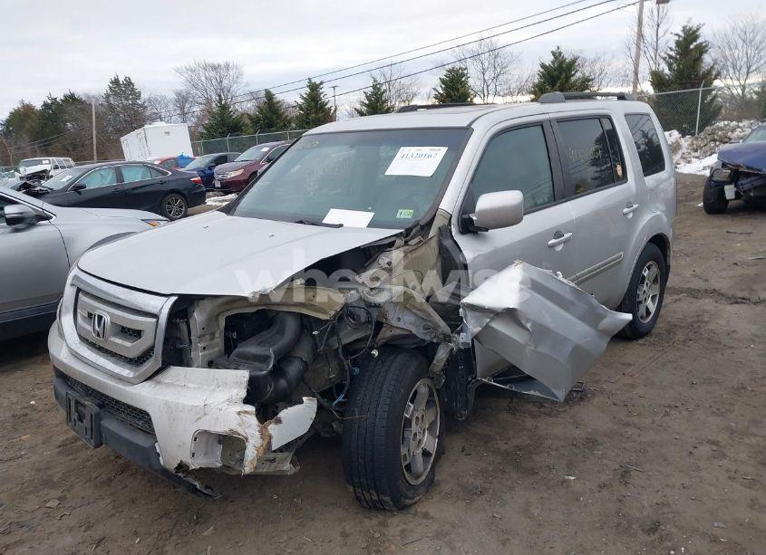 Photo 2 of 2009 Honda Pilot TOURING (VIN 5FNYF488X9B024579)