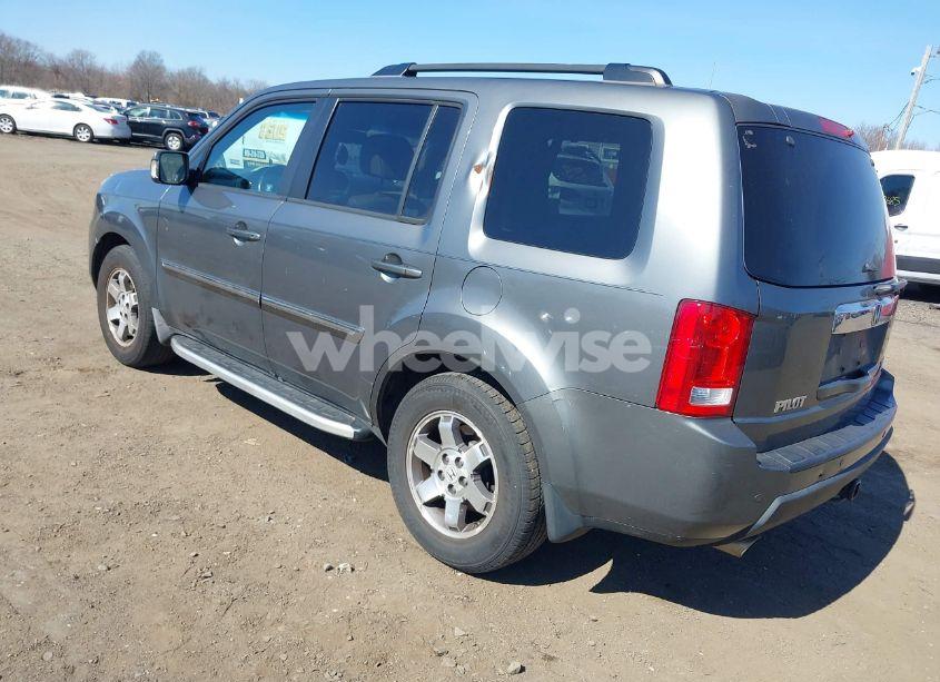 Photo 3 of 2009 Honda Pilot TOURING (VIN 5FNYF48909B050228)