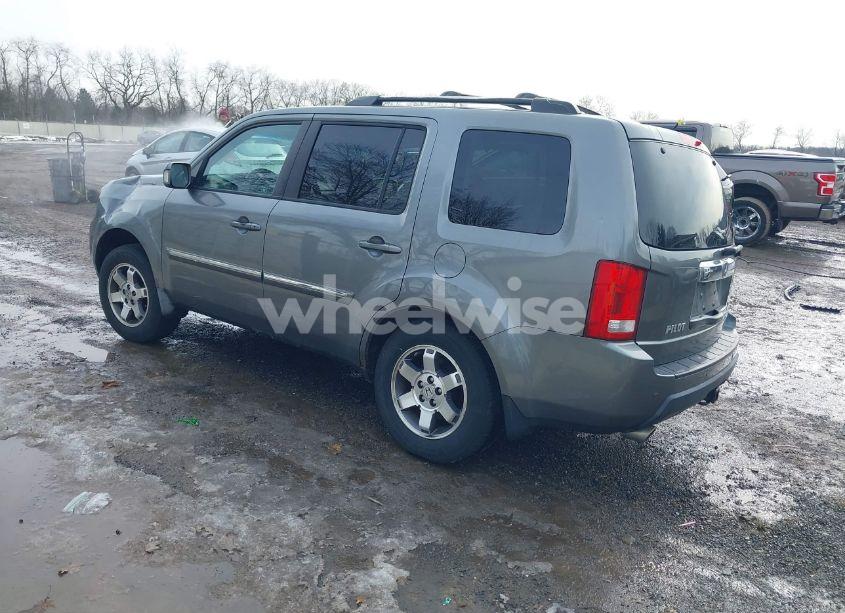 Photo 3 of 2009 Honda Pilot TOURING (VIN 5FNYF48929B021488)