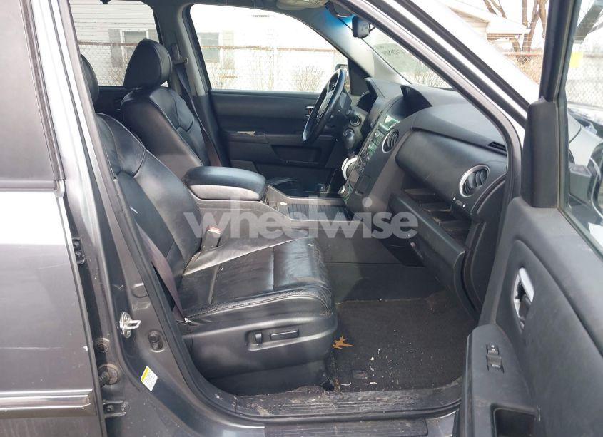 Photo 5 of 2009 Honda Pilot TOURING (VIN 5FNYF48929B021488)