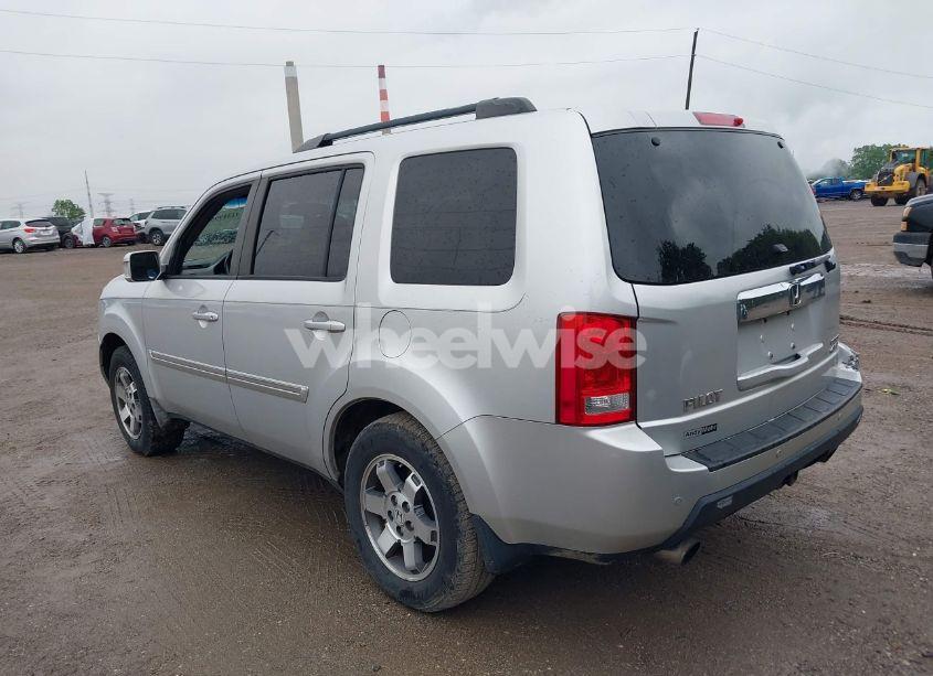 Photo 3 of 2009 Honda Pilot TOURING (VIN 5FNYF48929B053308)