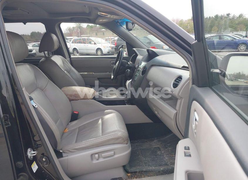 Photo 5 of 2009 Honda Pilot TOURING (VIN 5FNYF48969B055806)