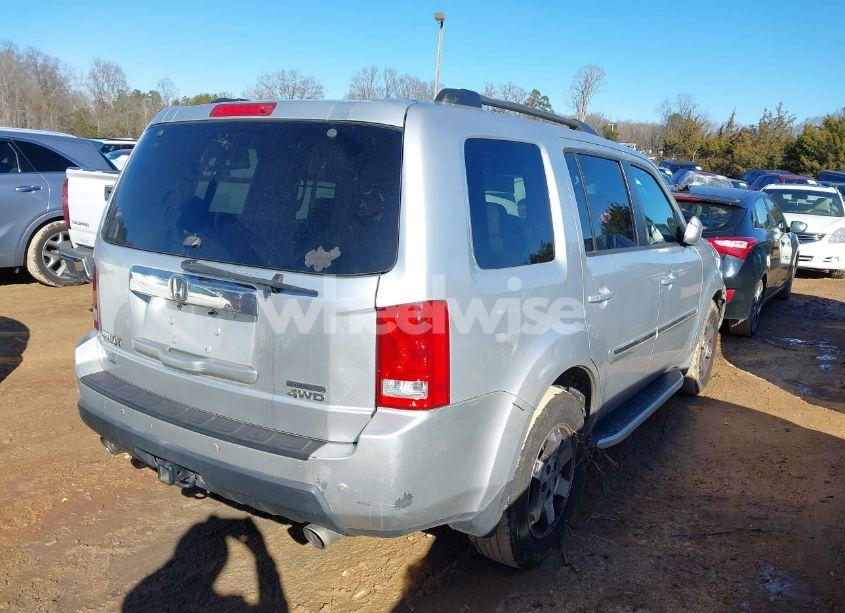 Photo 4 of 2009 Honda Pilot TOURING (VIN 5FNYF48989B016439)