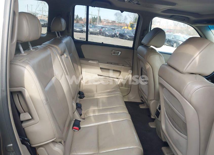 Photo 8 of 2009 Honda Pilot TOURING (VIN 5FNYF48999B007409)