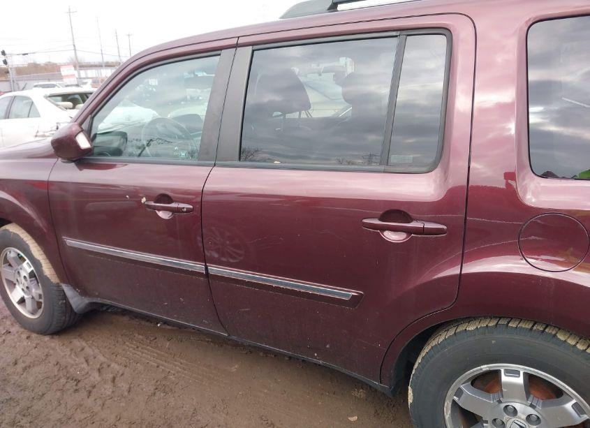 Photo 14 of 2009 Honda Pilot TOURING (VIN 5FNYF48999B019270)