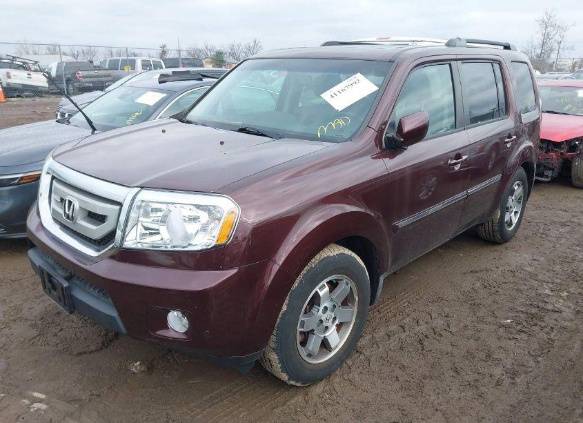 Photo 2 of 2009 Honda Pilot TOURING (VIN 5FNYF48999B019270)