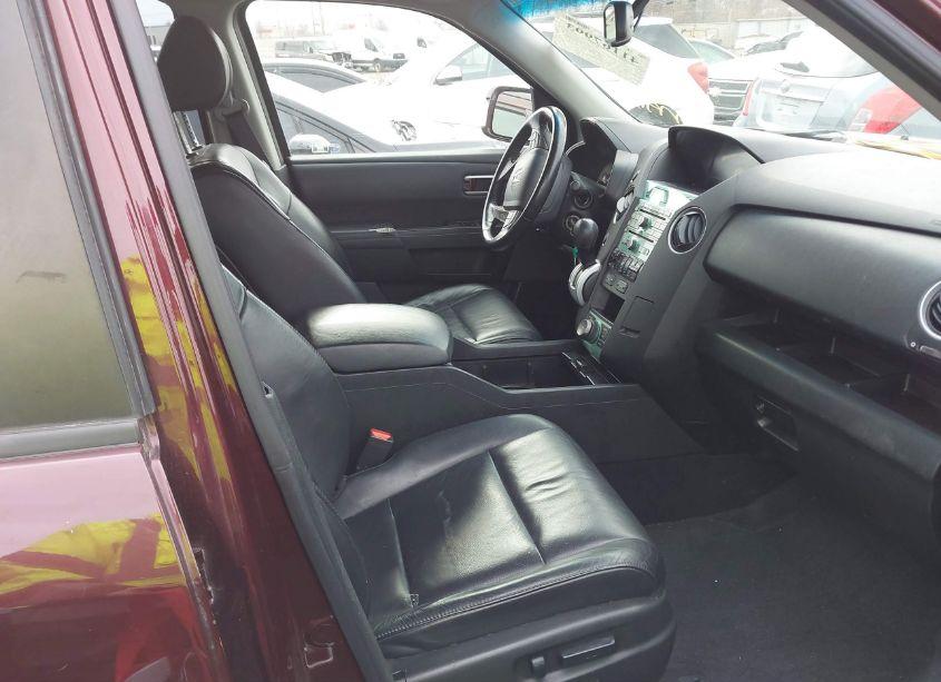 Photo 5 of 2009 Honda Pilot TOURING (VIN 5FNYF48999B019270)